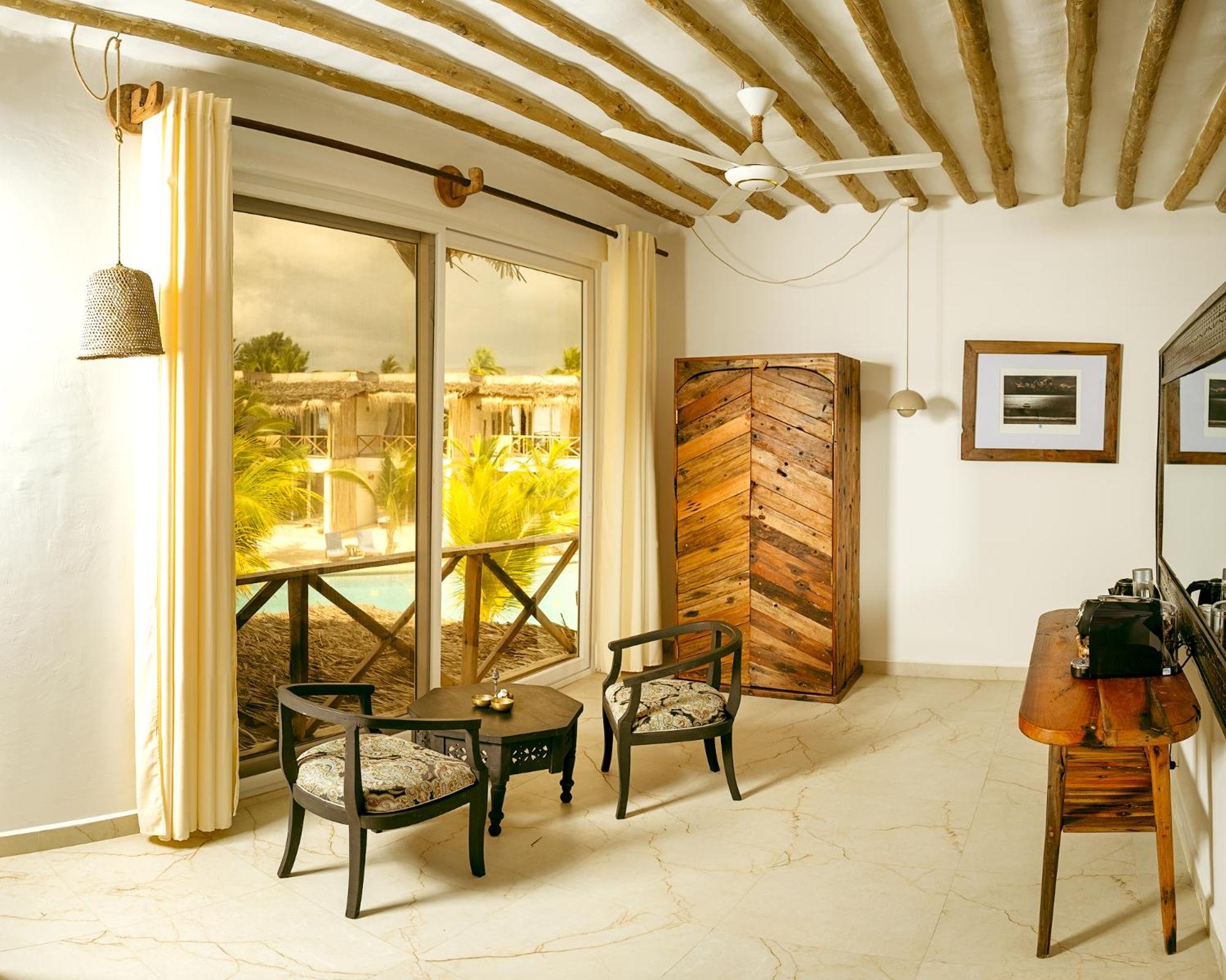 Hotel Infinity Boutique & *