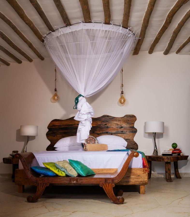 Infinity Boutique & Hotel *